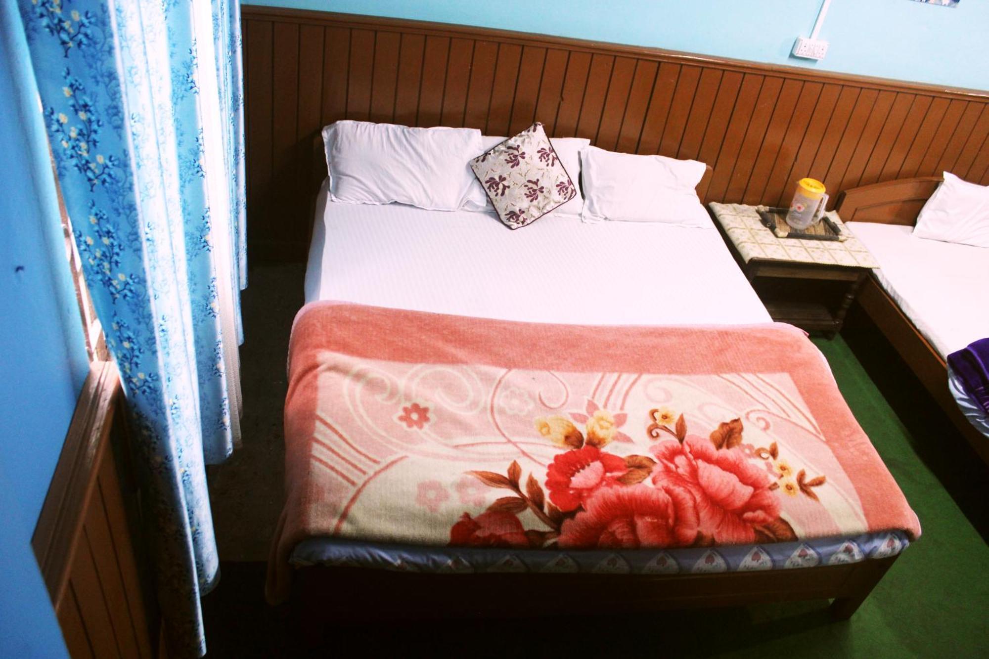Hotel Labonya Lava Kültér fotó
