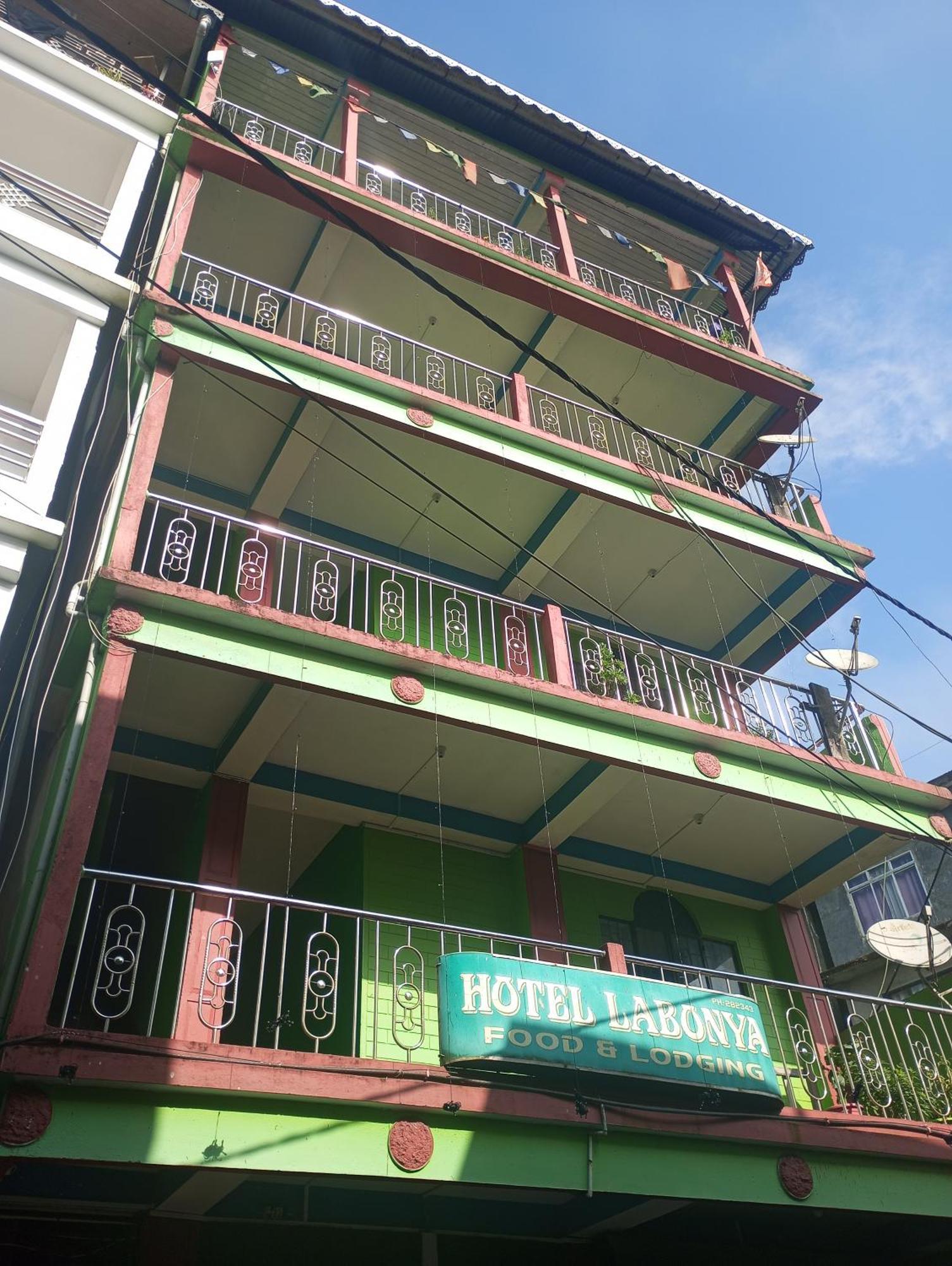 Hotel Labonya Lava Kültér fotó